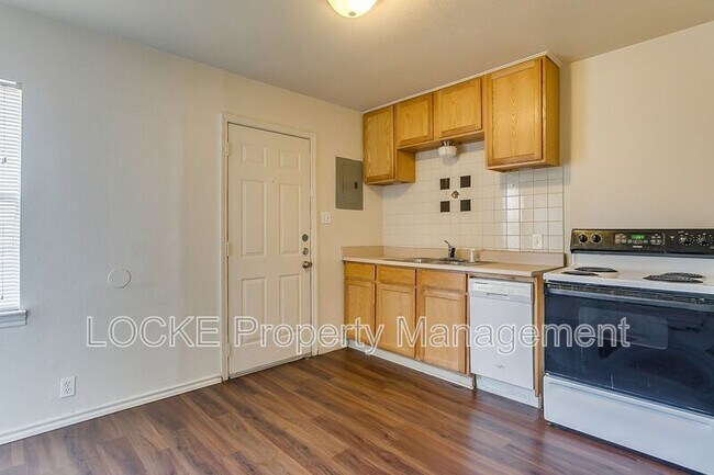 Photo - 3417 S University Dr