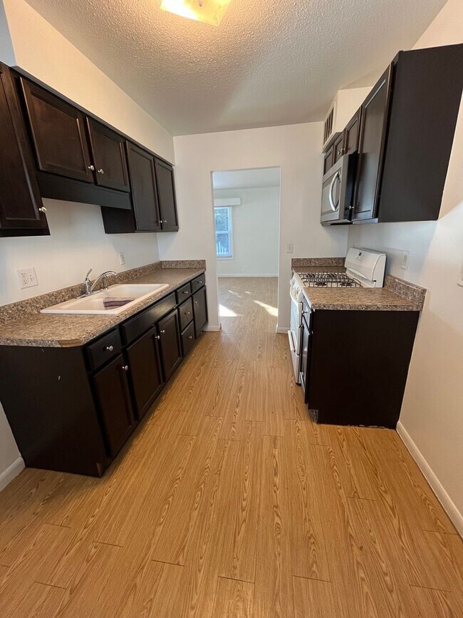 Photo - Dennis Riverfront Unidad Front