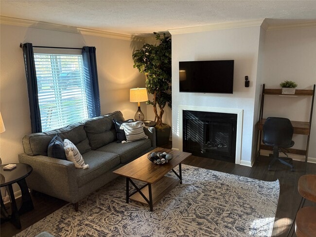 Photo - 732 Memorial Mews St Unit A