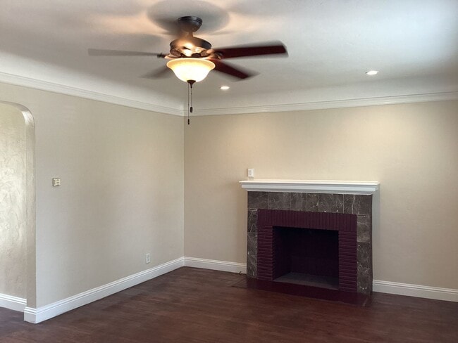 Photo - 4789 E Hedges Ave