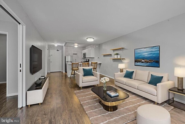 Photo - 2939 Van Ness St NW Unidad 405