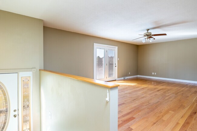 Photo - 908 Dartford Rd