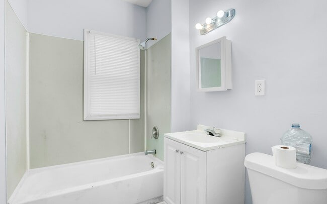 Photo - 11215 Whitmore Ave