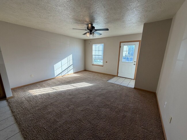 Photo - Spacious 3 Bedroom 2 Bath Townhome