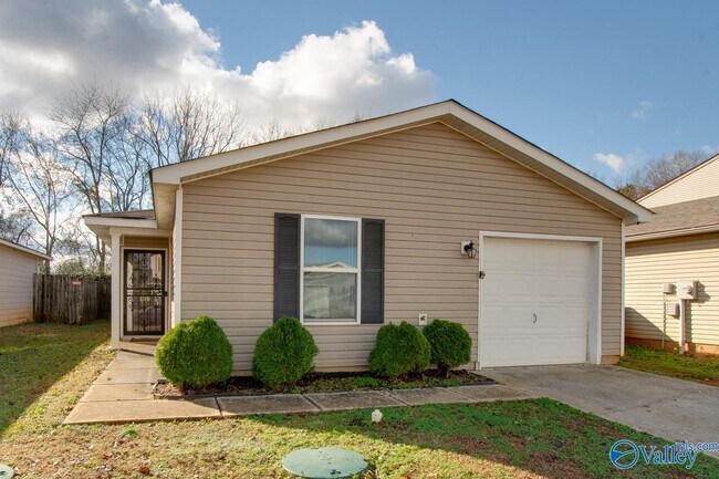 Photo - 198 Cloverbrook Dr