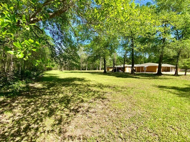 Photo - 10451 N Essex Dr