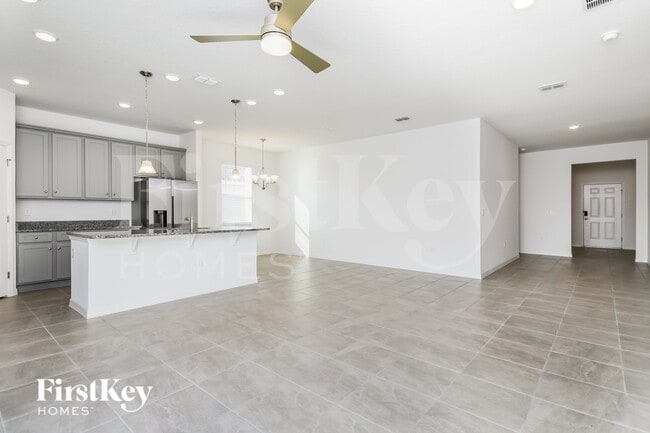 Photo - 609 Crown Rose Dr