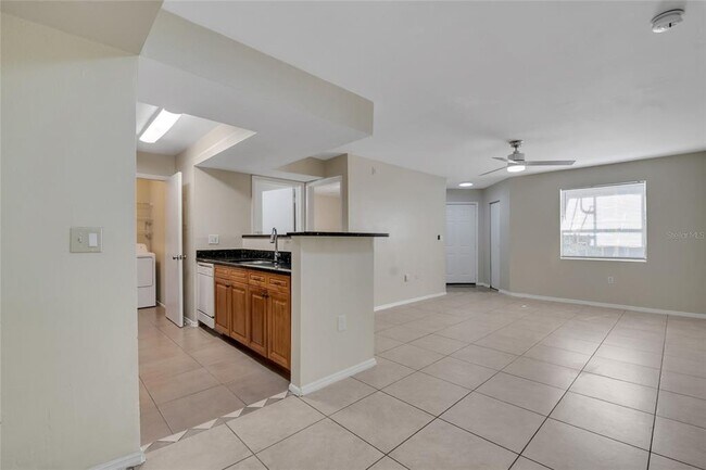 Photo - 3028 Parkway Blvd Unit 104