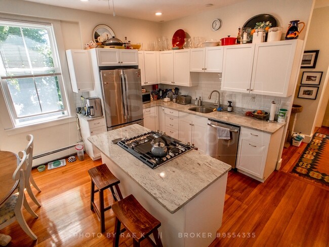 Photo - 61 Pond St Apartments Unit 1