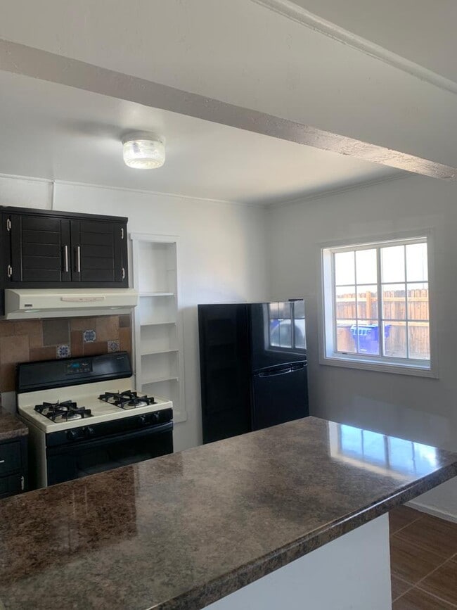 Photo - 524 N Mesquite St Unidad 3