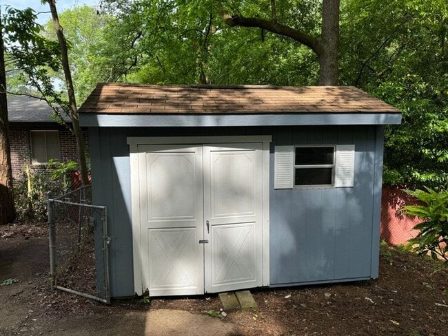 Photo - NOW AVAILABLE! RENT READY!!