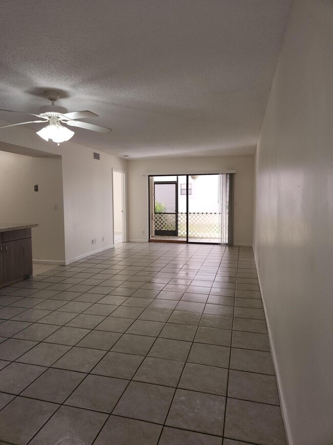 Photo - 3171 Leewood Terrace Unidad L134