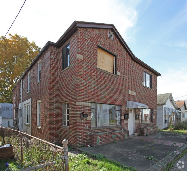 1535 3rd Ave Apartments For Rent in Charleston, WV