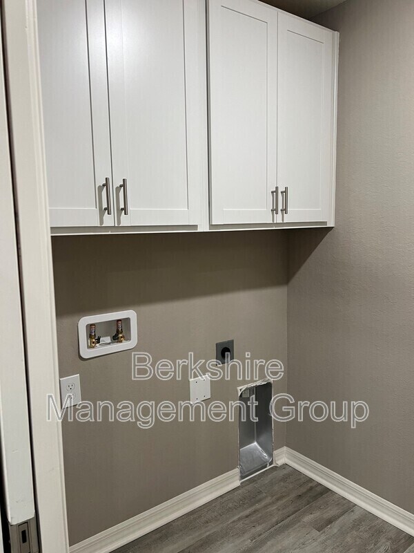 Photo - 1136 Brook Meadow Dr