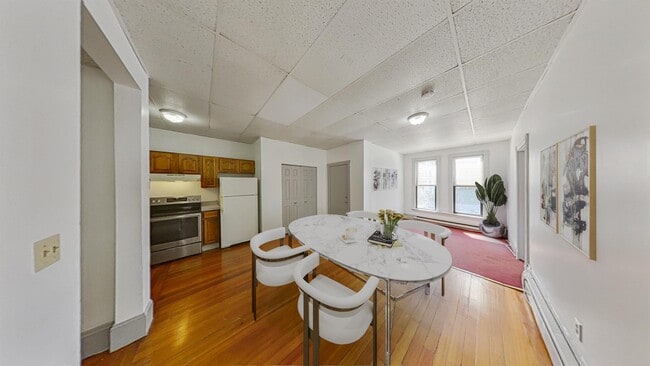 Building Photo - 1540 Tremont St Unit 1540 - 3R
