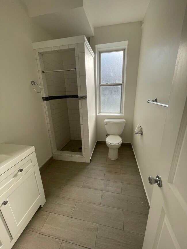 Photo - 86 Saint Stephen St