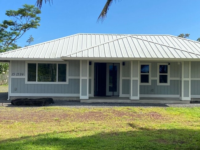 Building Photo - Modern Home in Hawaiian Paradise Park