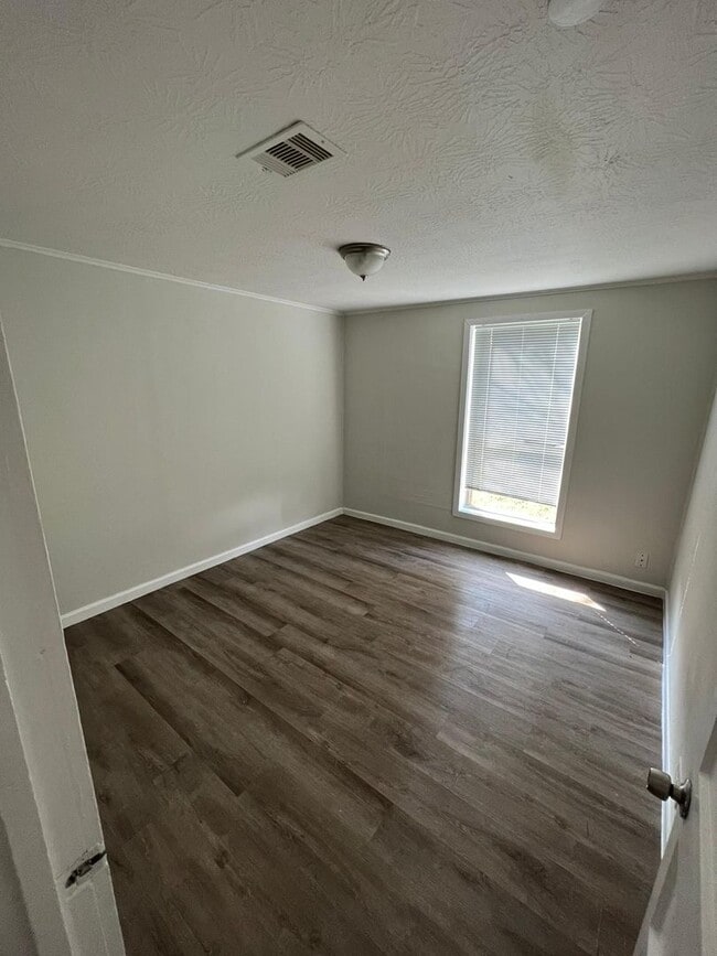 Photo - Find your home for less! Gorgeous all renovated Home in Groves, TX!.