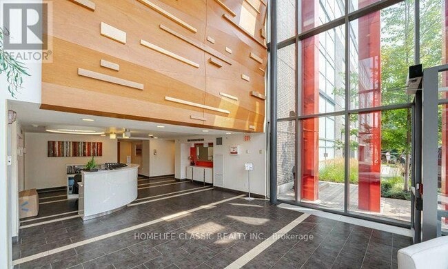 Photo - 15 James Finlay Way Unité 611
