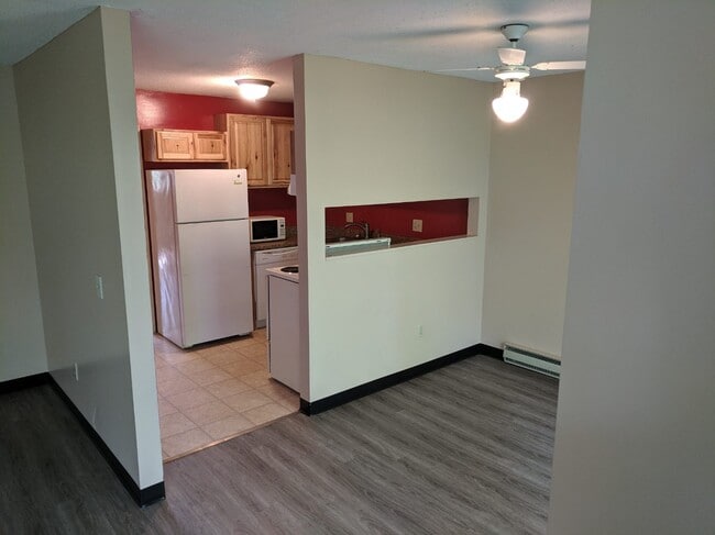 Kitchen/dining area - 124 Quarry Hill Rd Unit 29