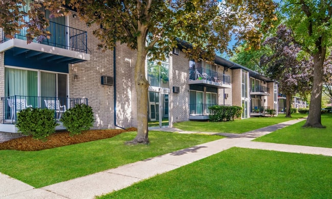 The Pointe at Cherry Hill