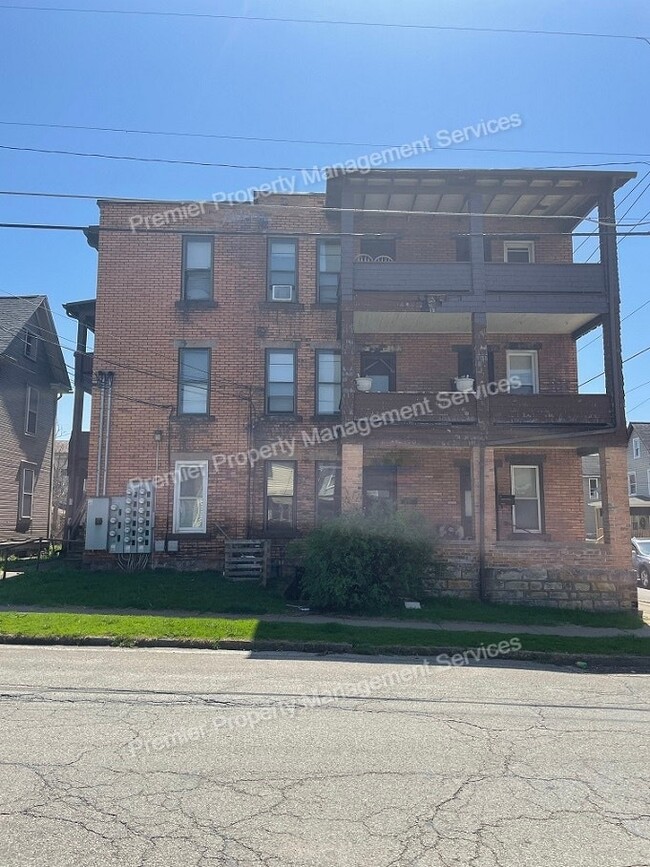 Photo - 331 W North St Apartment Unit 2A