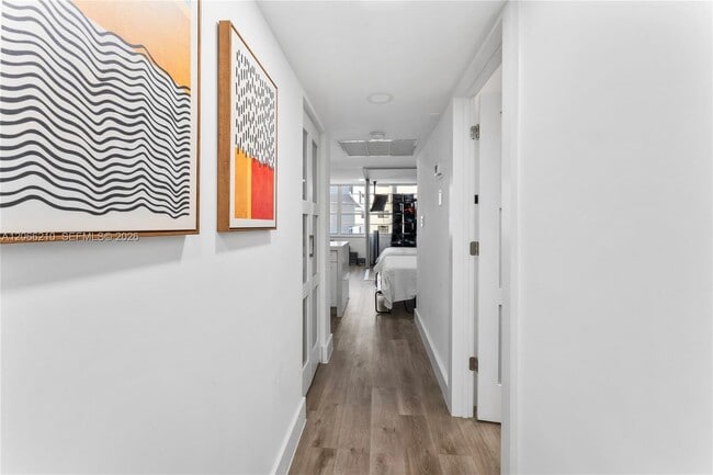Building Photo - 100 Lincoln Rd Unit 301
