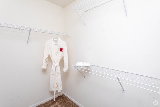 2BR, 2BA - 1,294 SF Forestwood