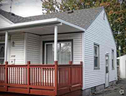 Building Photo - 1618 Pettibone Ave Rental