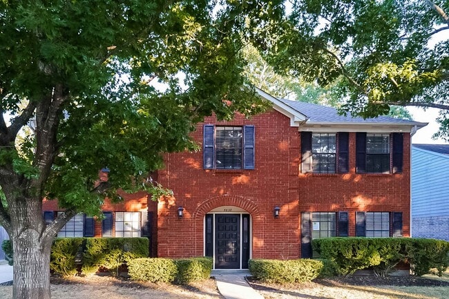 Building Photo - 7838 Sunny Ridge Dr