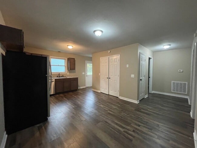 Photo - 1006 Northwood Dr Unit A