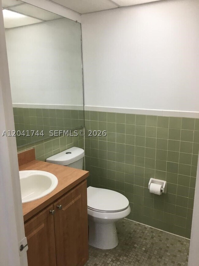 Photo - 6930 Miami Gardens Dr Unit 1-209