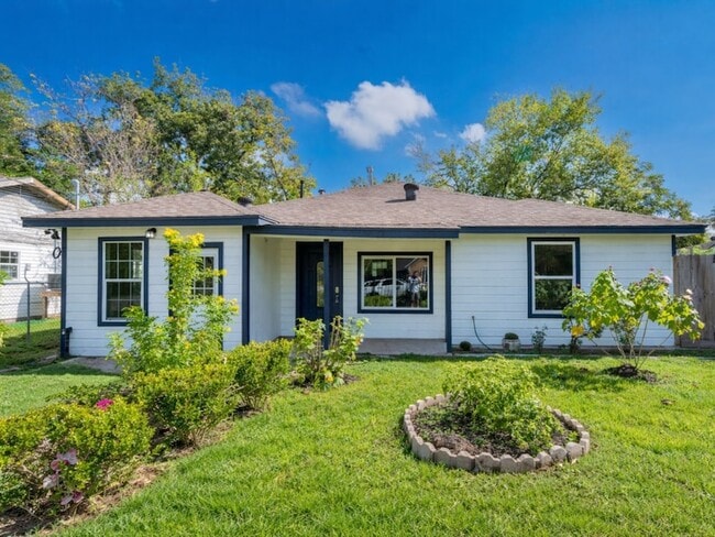 Photo - 5718 Cherry St