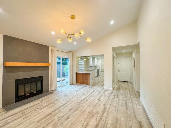 Photo - 12315 Limerick Ave