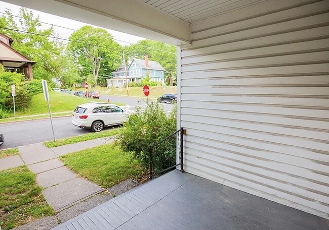 Photo - 576 Providence St