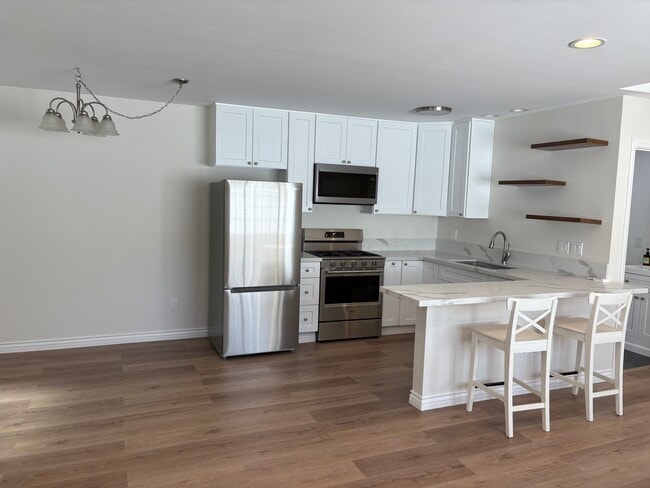 Building Photo - 1115 Idlewood Rd Unit A Rental