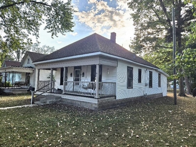 Photo - 2414 Garfield Ave