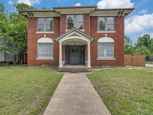 Photo - 5204 Junius St