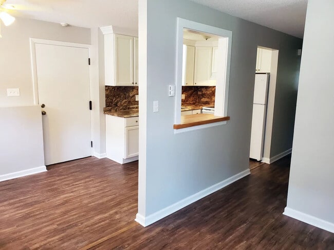 Building Photo - 162 Sheffield Lane Unit 162