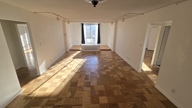 Building Photo - 77 Pond Ave Unit 306 Rental