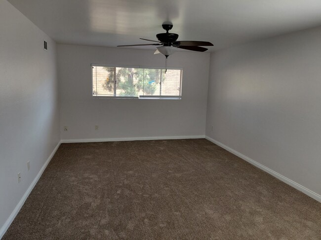 Photo - 5612 Galloping Way