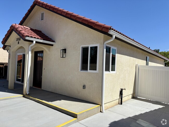 Building Photo - 37132 Kendrick Cir Rental