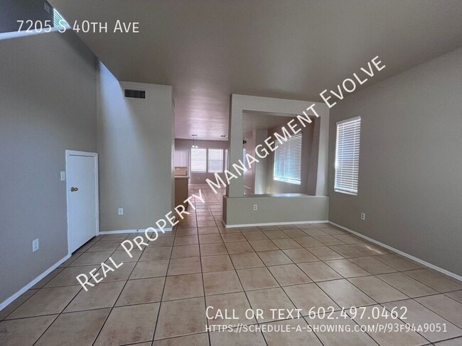 Photo - 7205 S 40th Ave