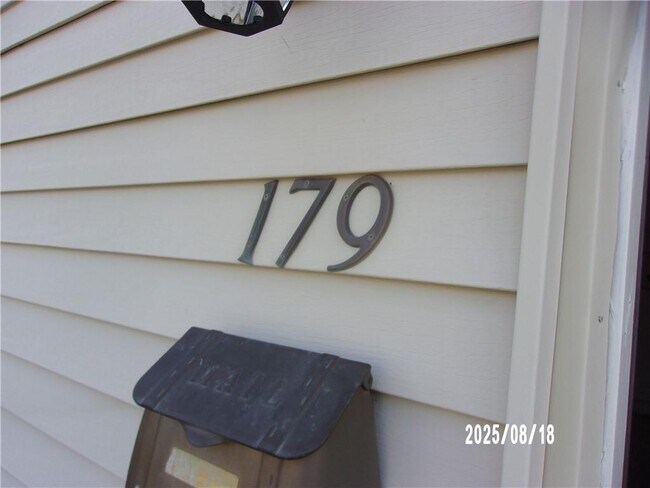 Photo - 177-177 Kearney St