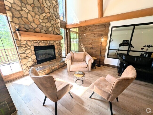 Community Room - Oxbow Apartments