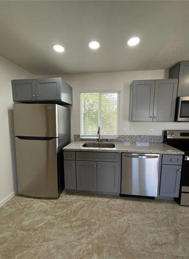 Photo - 205 N Mariposa Street