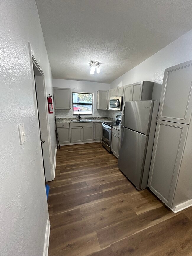 Photo - 1503 Noble Pl