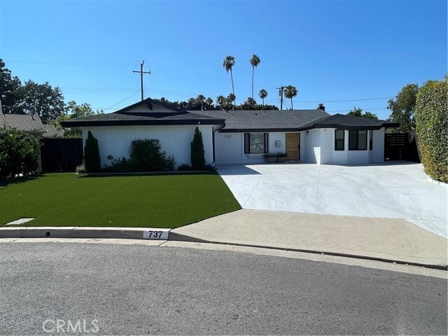 Photo - 737 Paseo Pl
