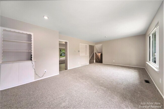 Photo - 2923 Burlington Ct