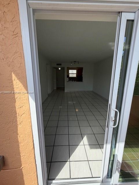 Photo - 2401 SW 10th St Unidad 202
